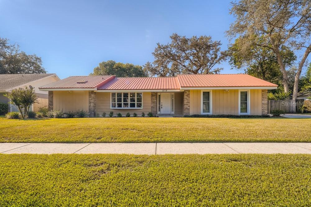 1218 Beacon Hill Dr., Tampa, FL 33613