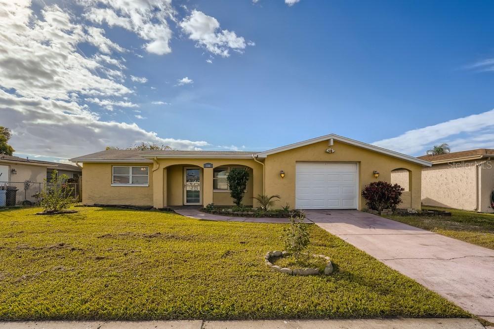 3300 Supreme Dr., Holiday, FL 34691