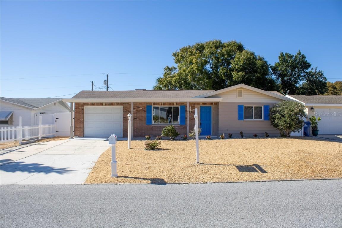 3337 Ottway Dr., Holiday, FL 34691