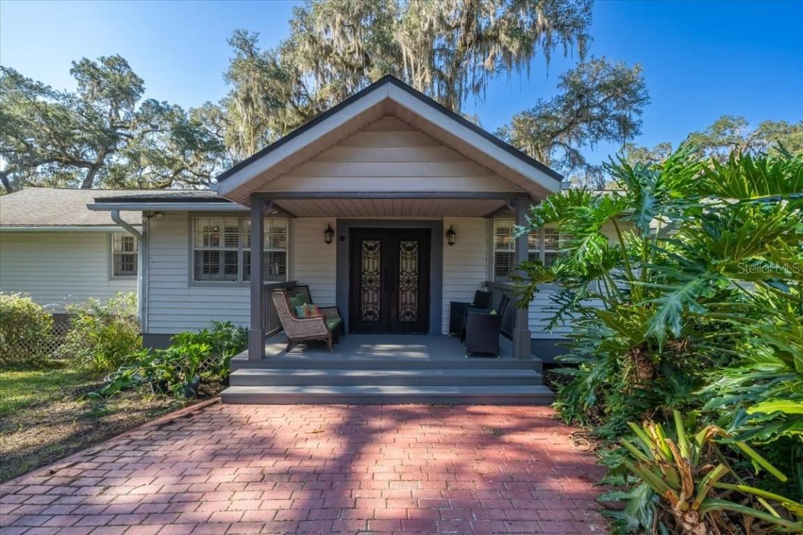 6487 Griffin Rd., Brooksville, FL 34601