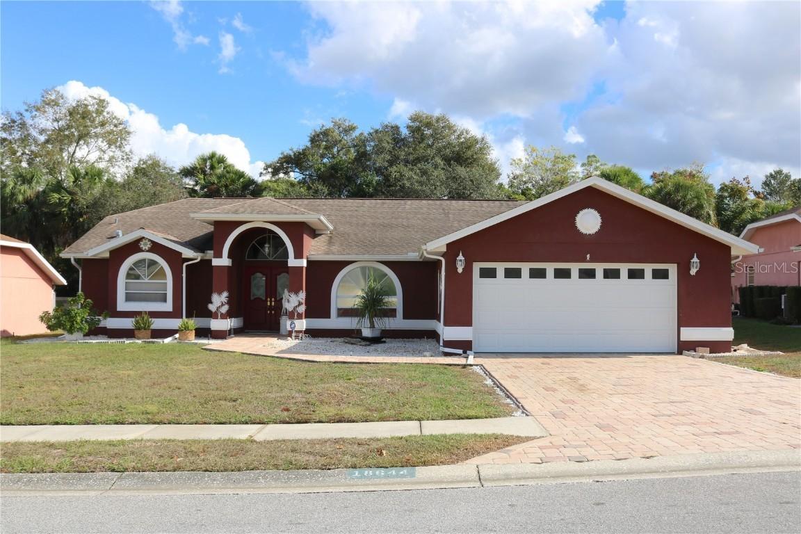 18644 White Pine Cir., Hudson, FL 34667