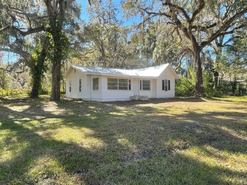 20052 Manecke Rd., Brooksville, FL 34601
