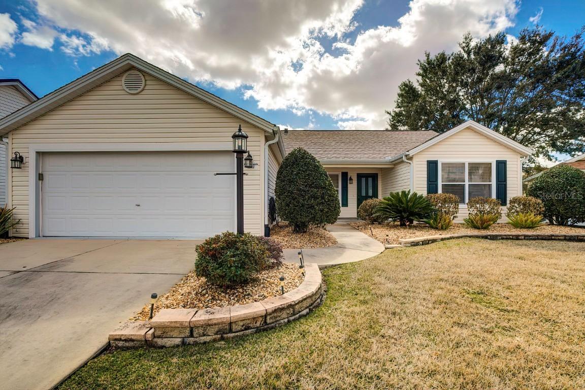 3032 Sandy Ln., The Villages, FL 32162