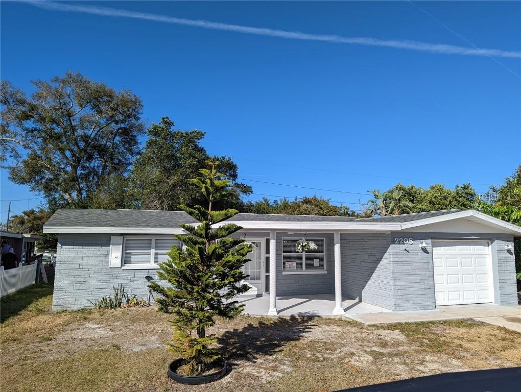 2205 Peggy Dr., Holiday, FL 34690