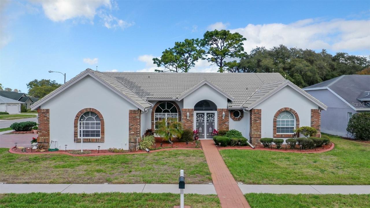 8827 Thoreau Pl., Hudson, FL 34667