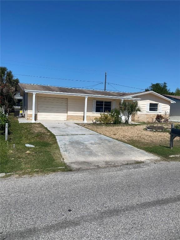 3535 Kingsbury Dr., Holiday, FL 34691