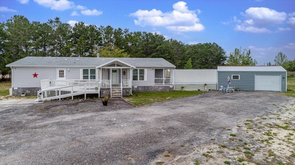 13117 Hexam Rd., Weeki Wachee, FL 34613