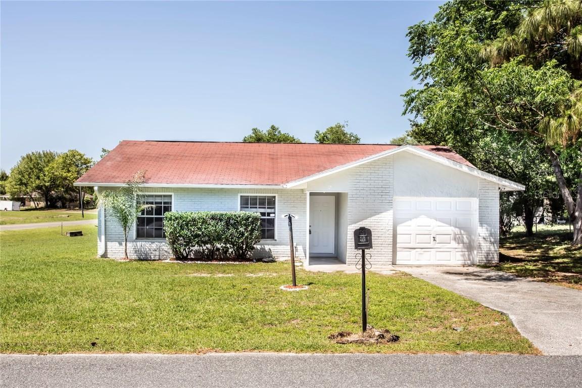 2 Bahia Loop, Ocala, FL 34472