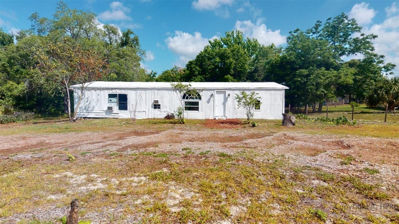 9423 Lakefront Rd., Weeki Wachee, FL 34613