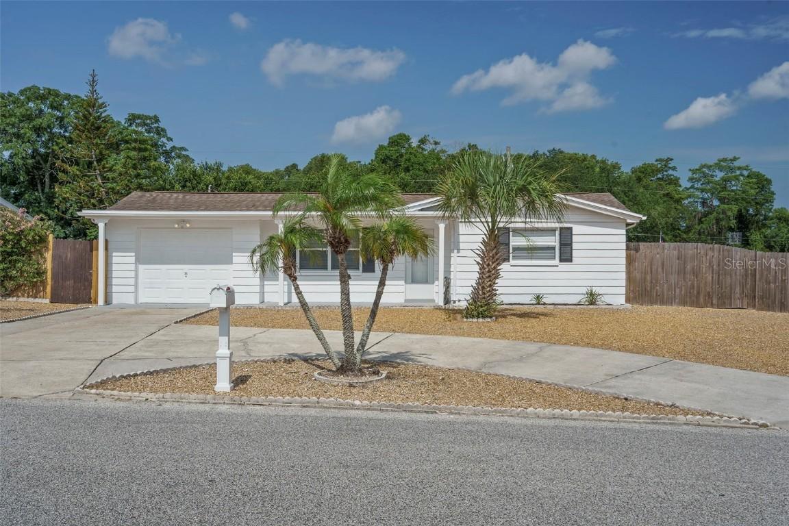 3405 Ottway Dr., Holiday, FL 34691