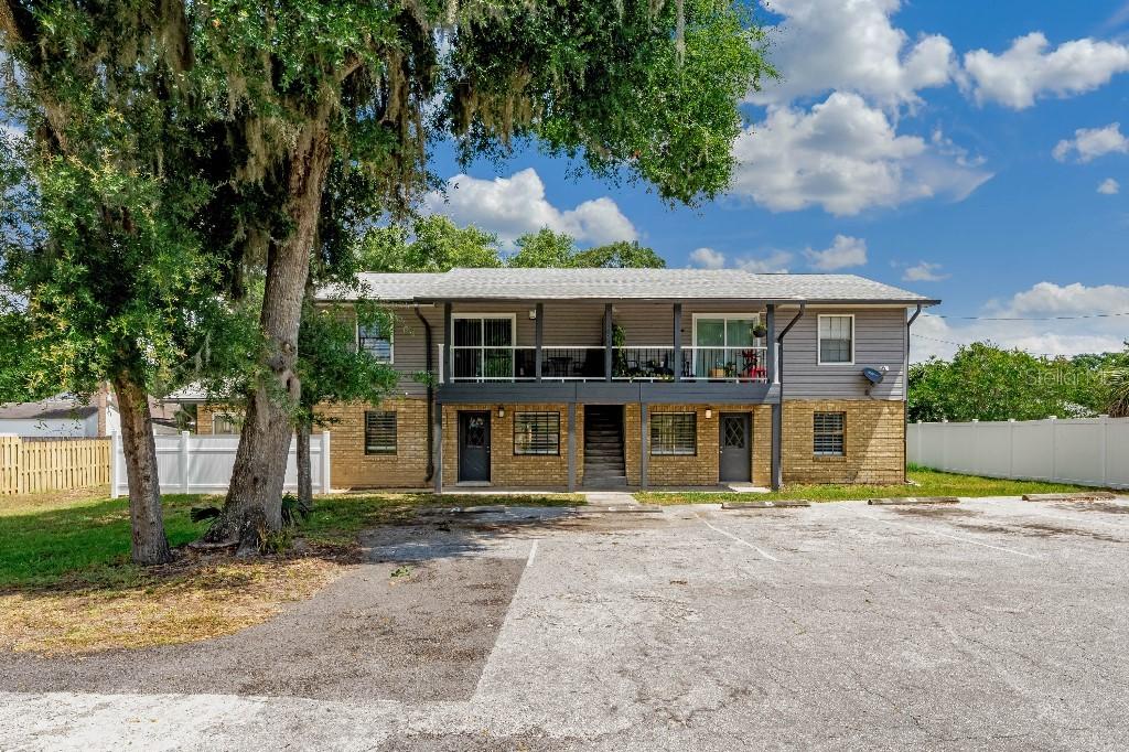 435 E Clifford Ave., Eustis, FL 32726