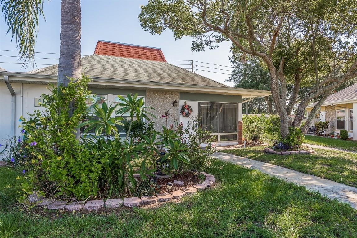 4357 Tahitian Gardens Cir. #D, Holiday, FL 34691
