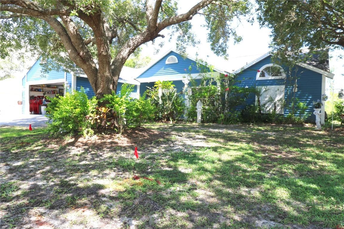10403 Rainbow Oaks Dr., Hudson, FL 34667