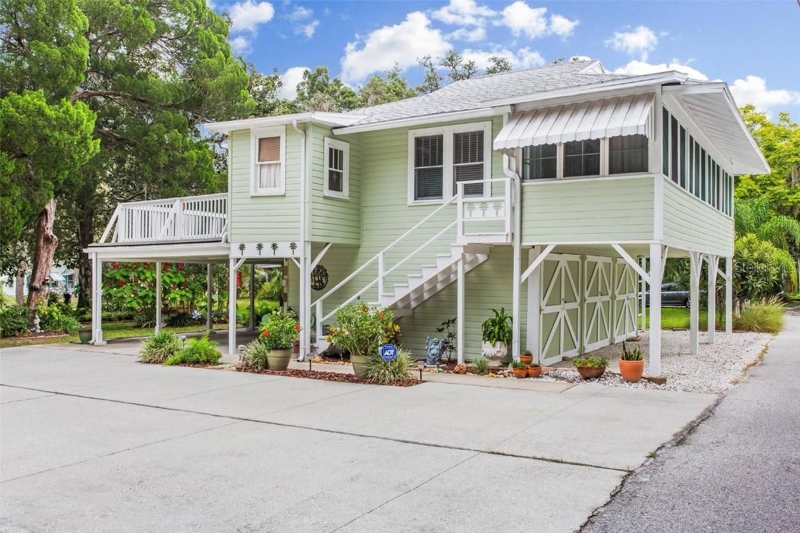 5828 Delaware Ave., New Port Richey, FL 34652