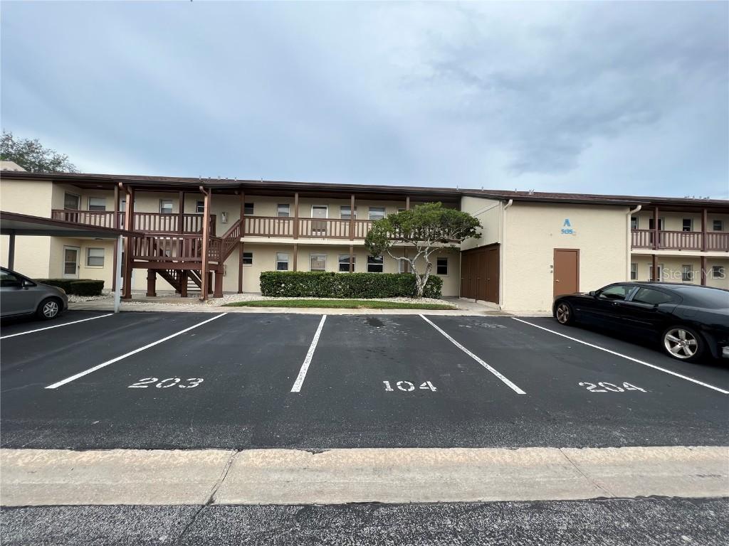 5135 Gemstone Dr. #104, New Port Richey, FL 34652