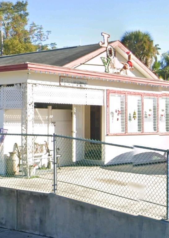 1303 Illinois Ave., Palm Harbor, FL 34683