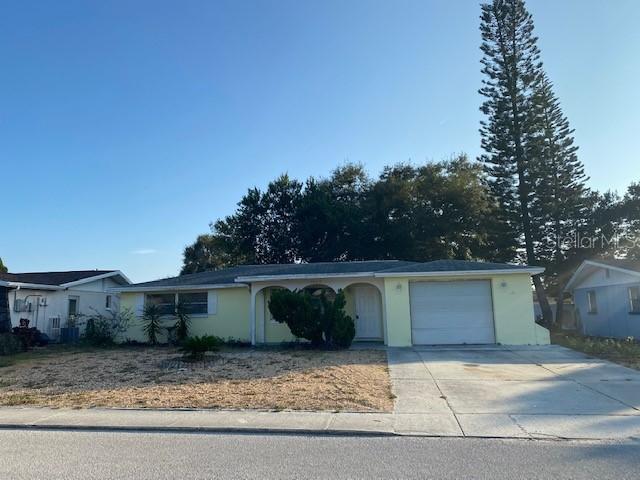 7404 Gulf Highlands Dr., Port Richey, FL 34668