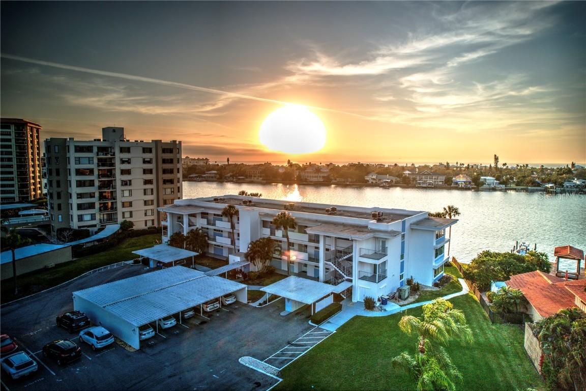 770 Island Way #N105, Clearwater, FL 33767