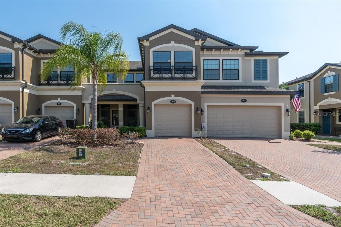 1978 Lake Waters Pl., Lutz, FL 33558