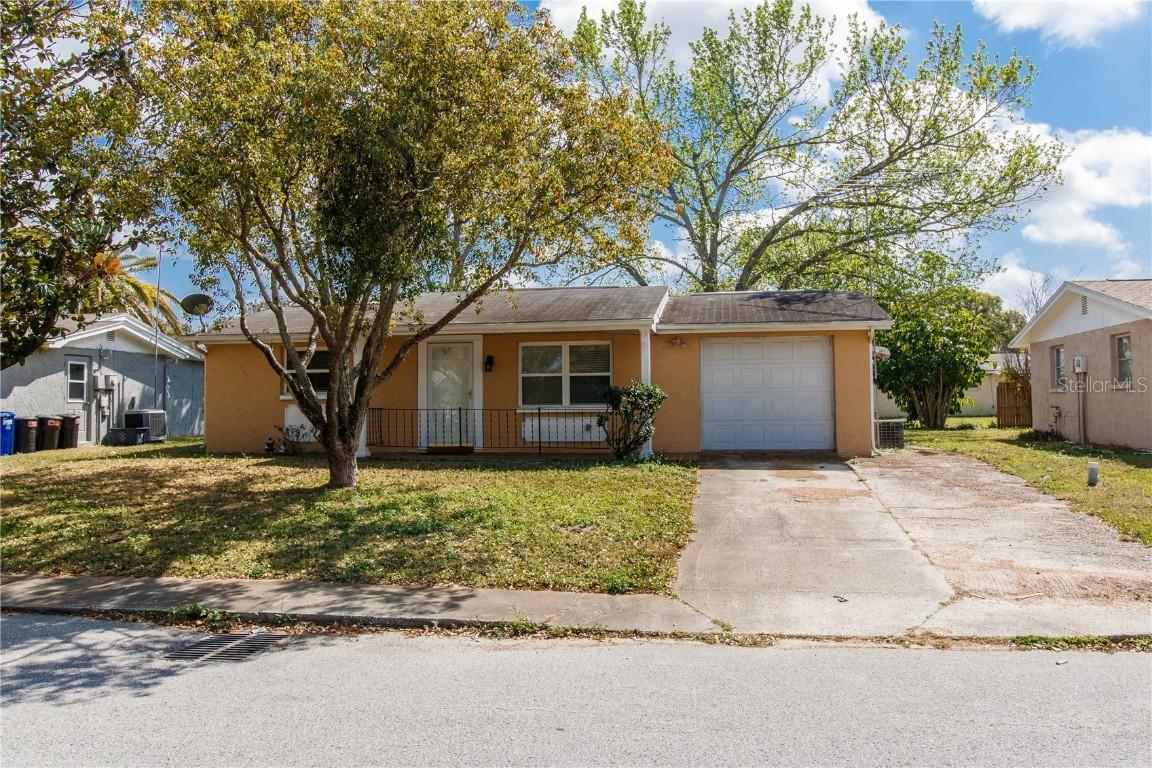 7810 Farmlawn Dr., Port Richey, FL 34668