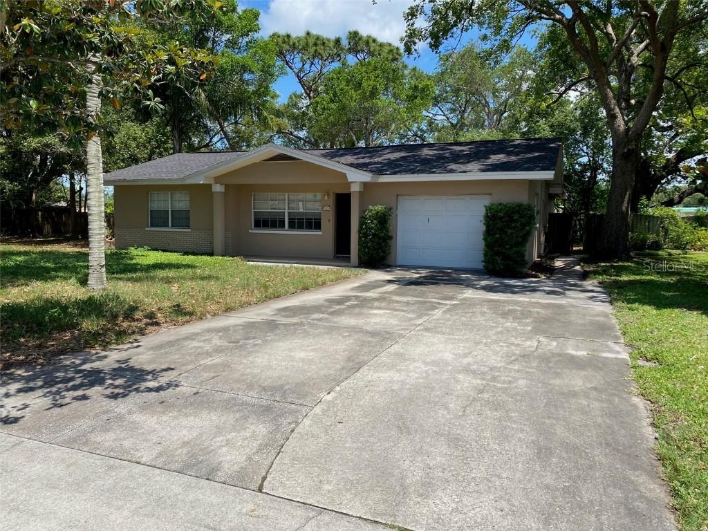 2014 Pinehurst Dr., Clearwater, FL 33763