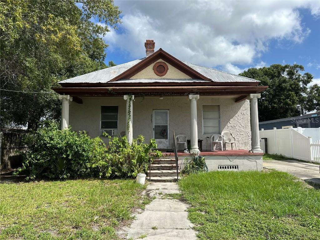2925 W Dewey St., Tampa, FL 33607