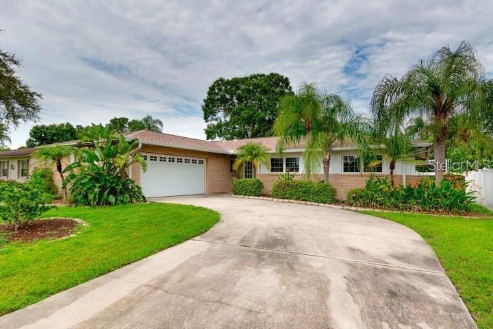 4715 Lodestone Dr., Tampa, FL 33615
