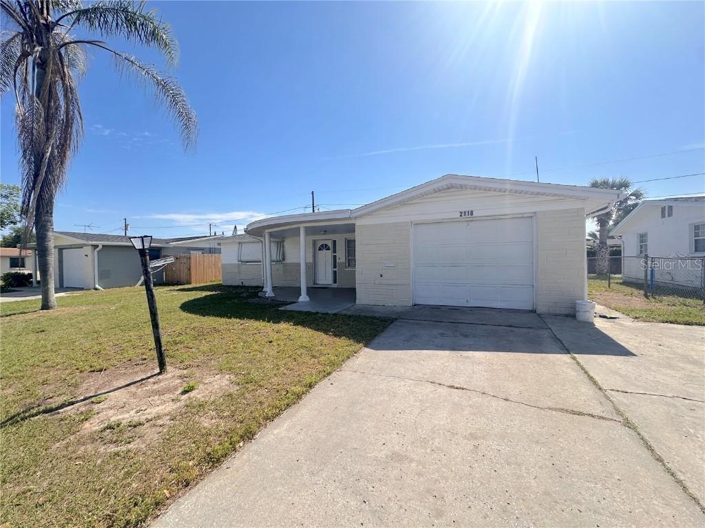 2118 Peggy Dr., Holiday, FL 34690