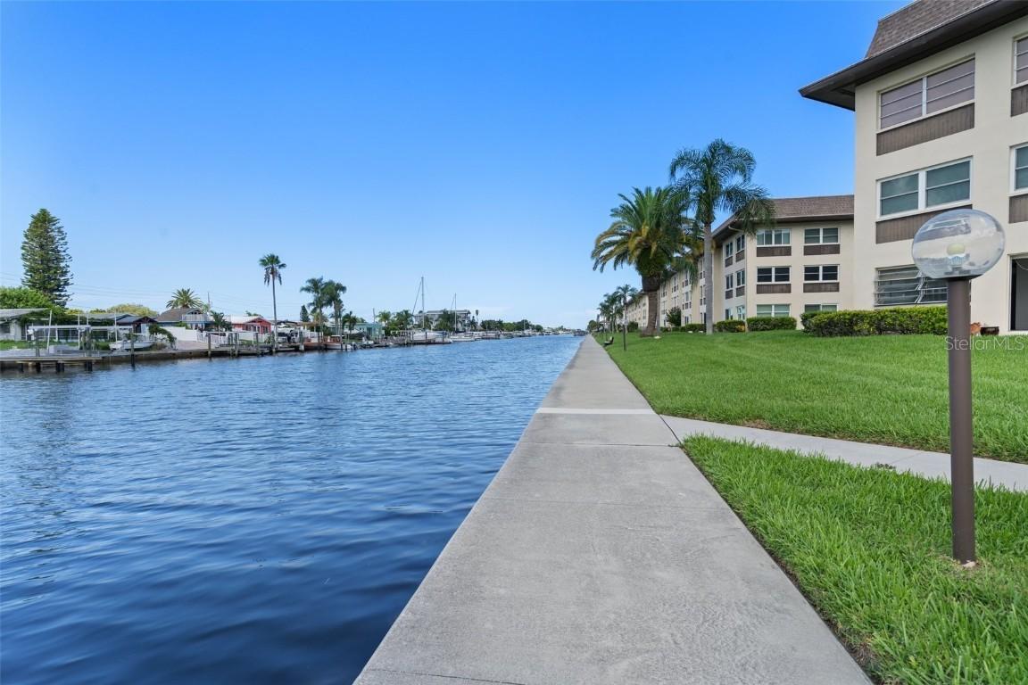 4632 Marine Pkwy. #302, New Port Richey, FL 34652