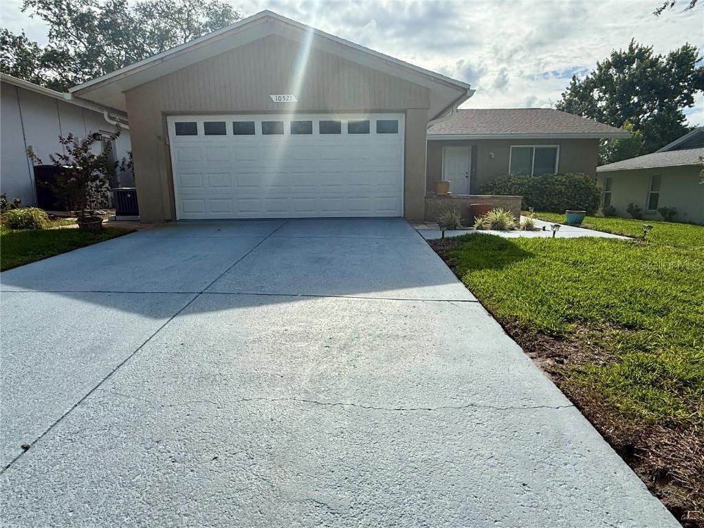 10521 Mira Vista Dr., Port Richey, FL 34668
