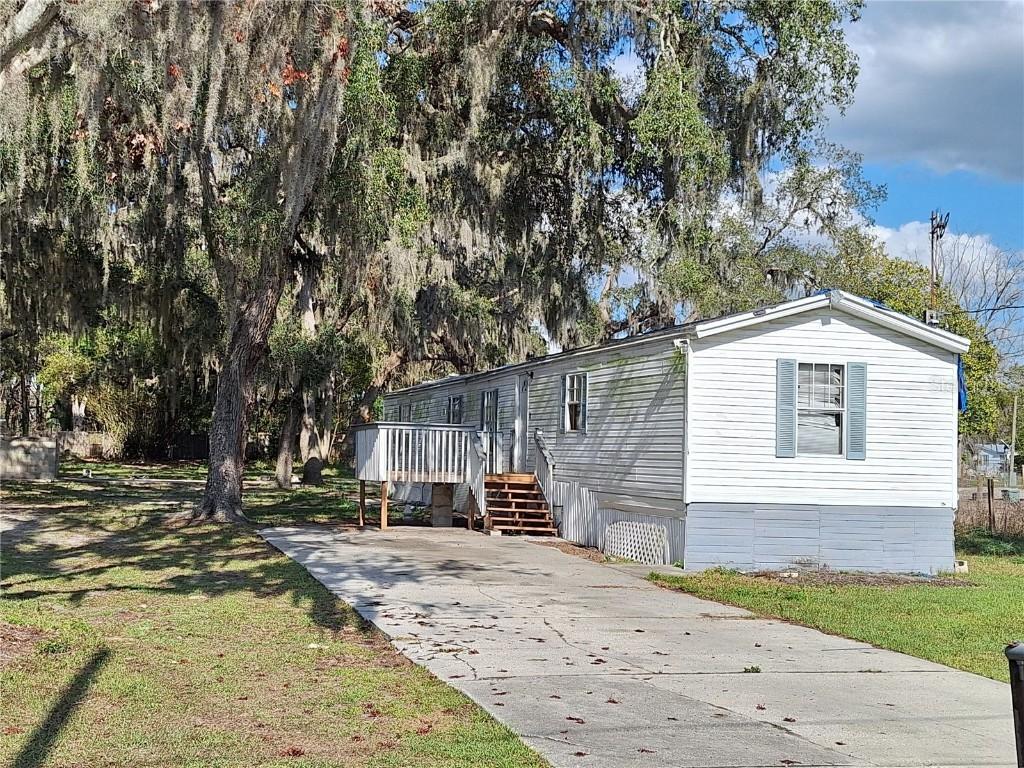 10339 Kim Ln., Hudson, FL 34669