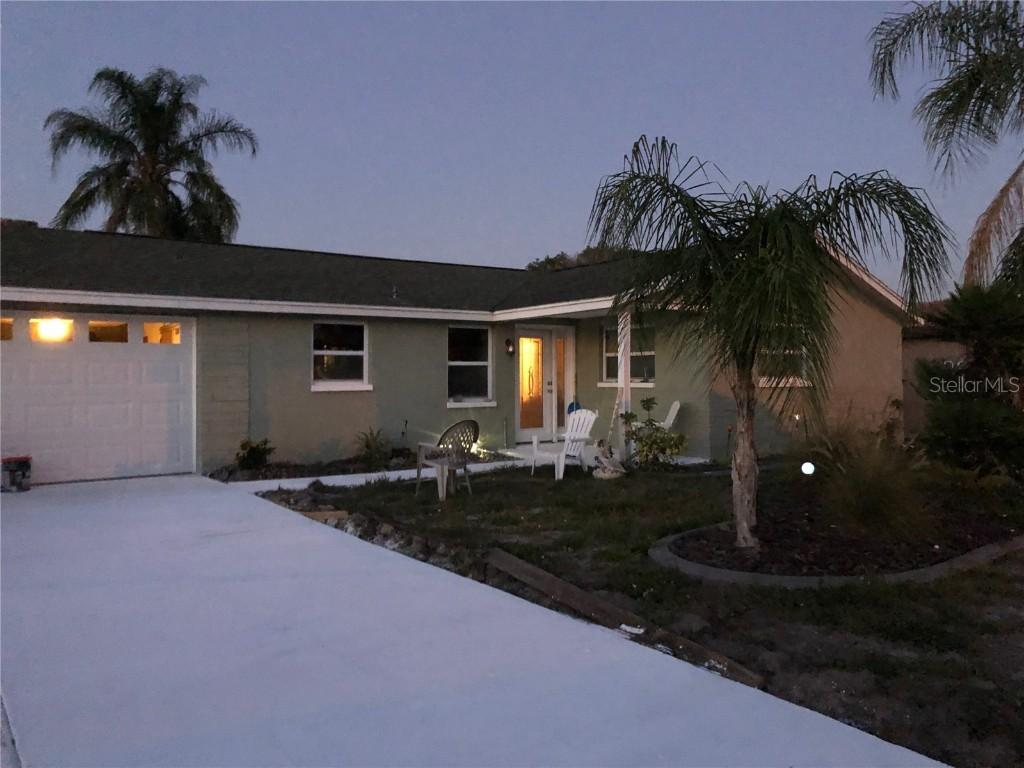 1050 Tamarac Dr., Holiday, FL 34690