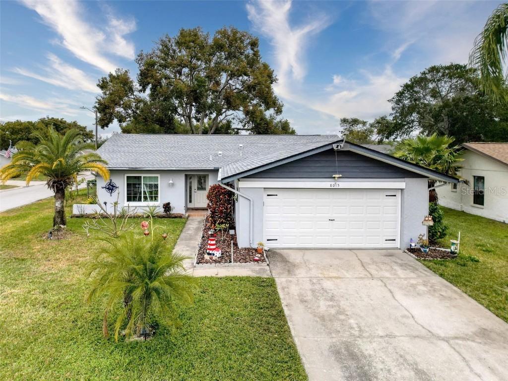 8015 Pequena Dr, Port Richey, FL 34668