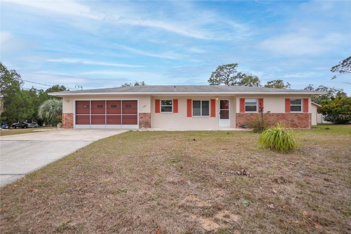 925 Palm Ave., Inverness, FL 34452