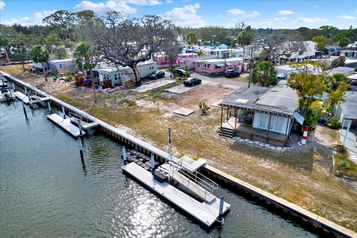 800 Chesapeake Dr. #13, Tarpon Springs, FL 34689