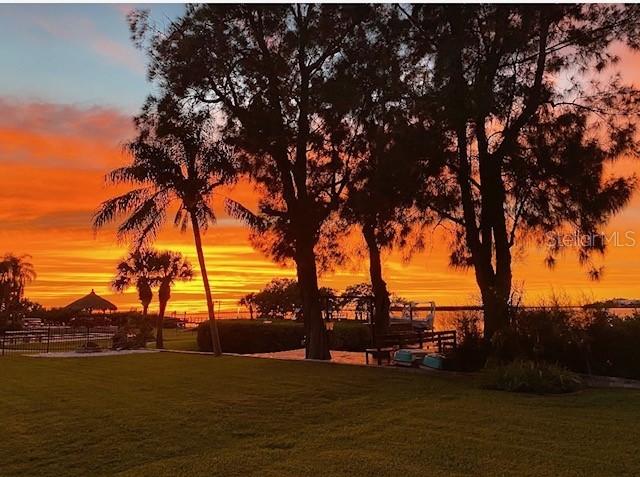 1624 Sea Breeze Dr., Tarpon Springs, FL 34689