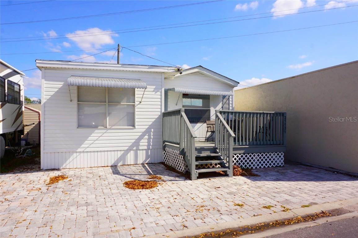 21131 Lazy Days Cir., Lutz, FL 33558