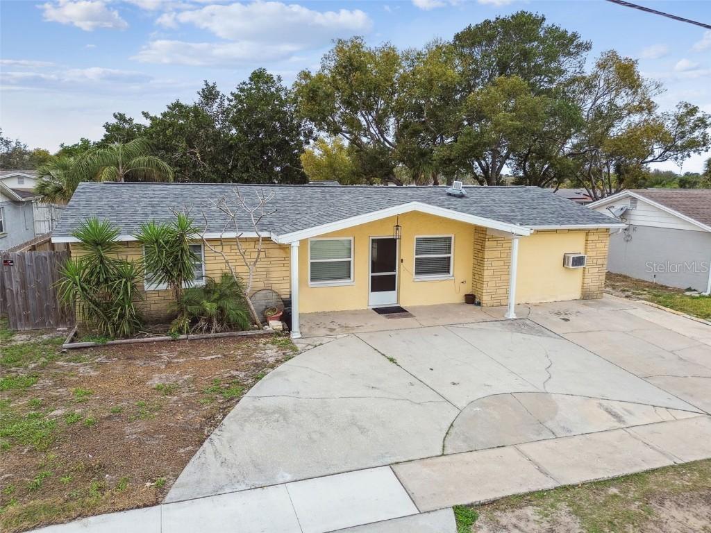 7427 Congress St., New Port Richey, FL 34653