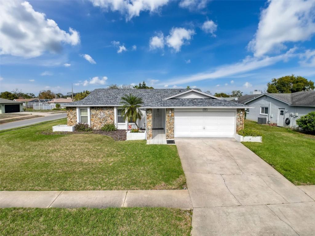 8711 Woodmont Ln., Port Richey, FL 34668