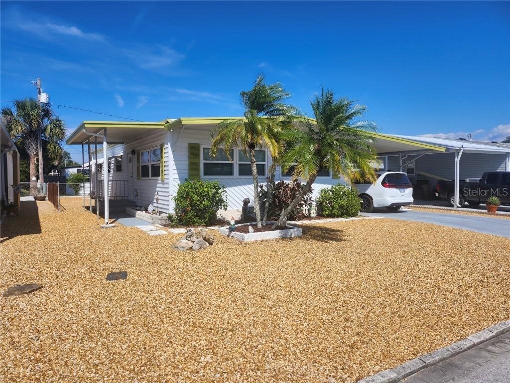 5725 Columbia Dr., New Port Richey, FL 34652