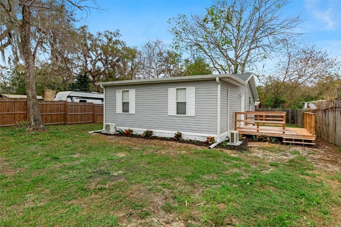 15188 Riverside Ln., Nobleton, FL 34661