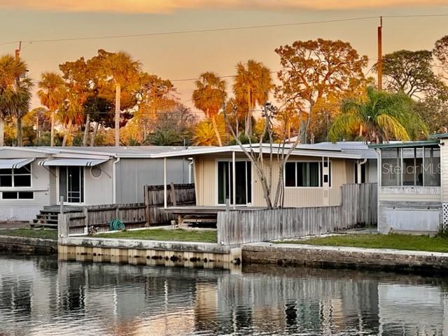 6829 Edgewater Dr., New Port Richey, FL 34652