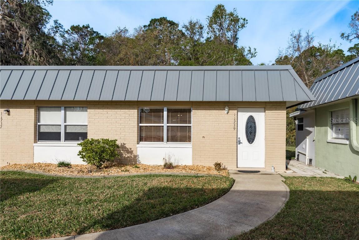 11739 Bayonet Ln. #B, New Port Richey, FL 34654