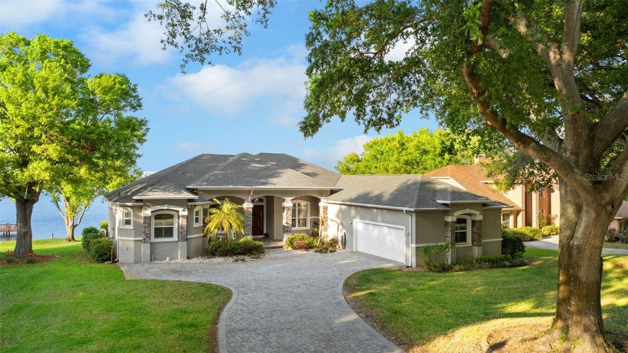 248 Lake Tennessee Dr., Auburndale, FL 33823