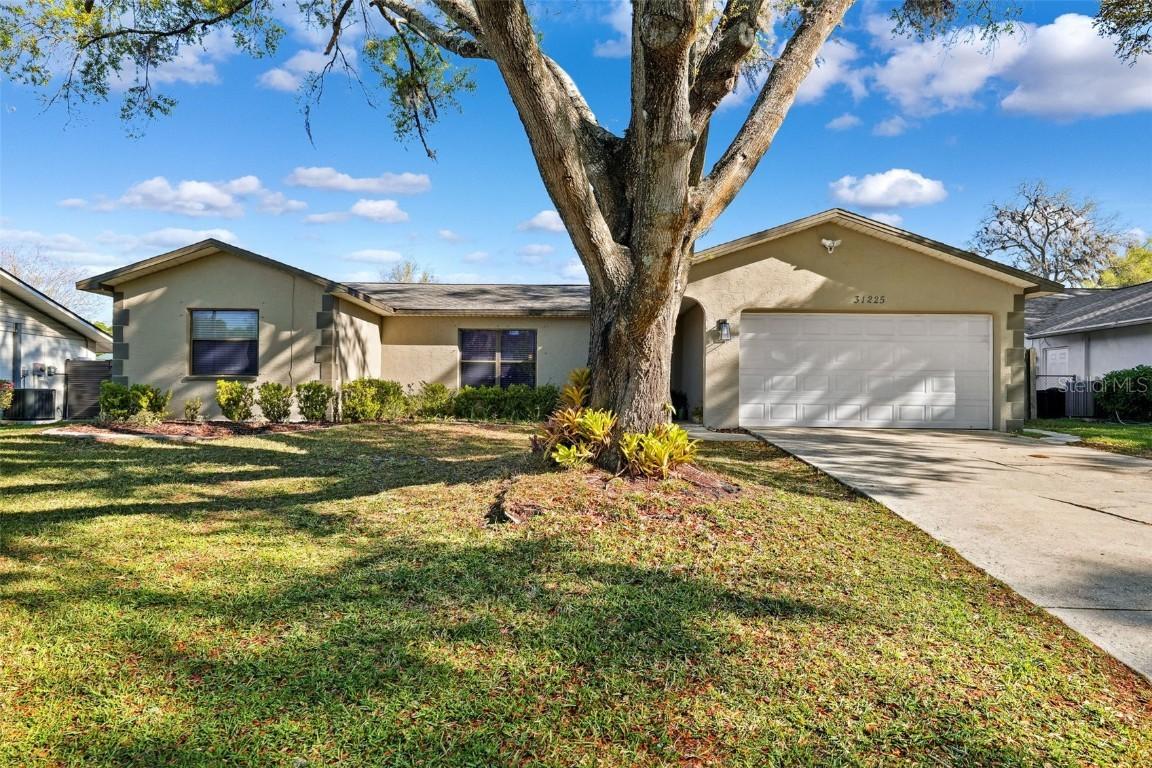 31225 Stoney Brook Dr., Brooksville, FL 34602