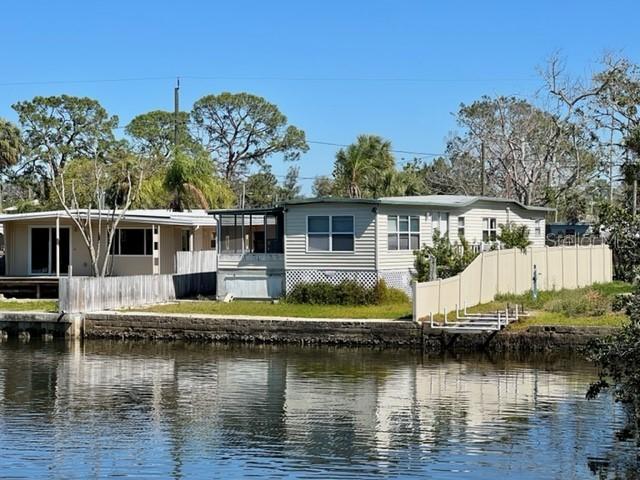 6825 Edgewater Dr., New Port Richey, FL 34652