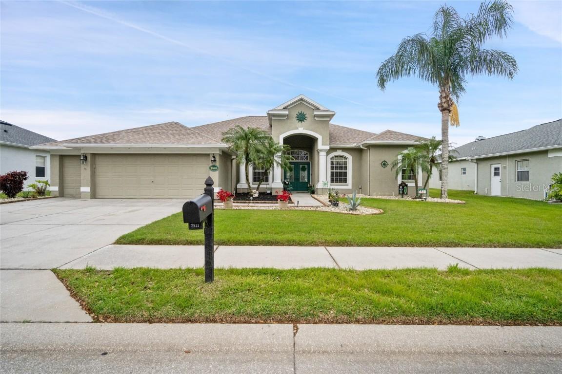 7511 Melogold Cir., Land O Lakes, FL 34637