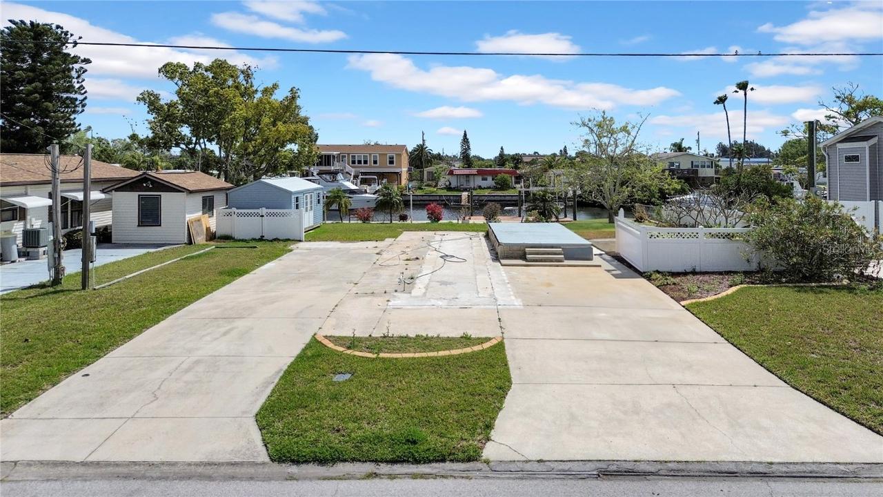 13018 Cabin Ct., Hudson, FL 34667
