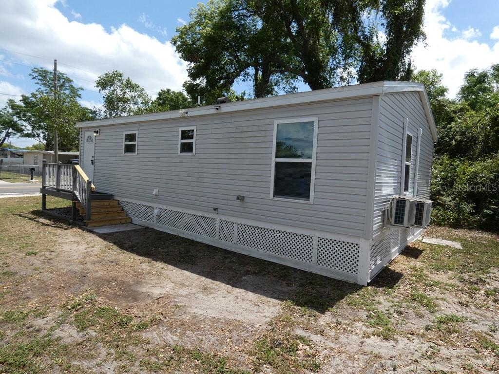6307 20th St., Zephyrhills, FL 33542