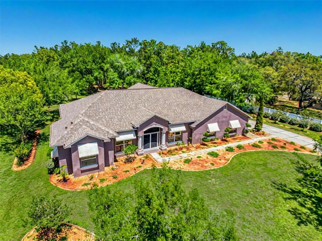 11053 Frigate Bird Ave., Weeki Wachee, FL 34613